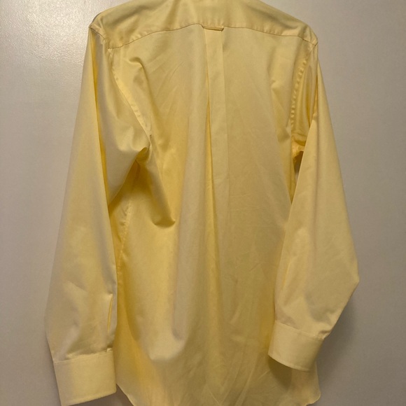 IZOD Yellow Button Down Dress Shirt Regular Fit Size 15.5 34/35 Like New - Picture 9 of 16